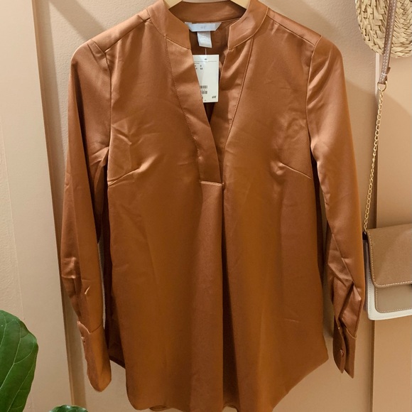NWT | H&M Satin V-Neck Tunic | Size 0 - Picture 1 of 4